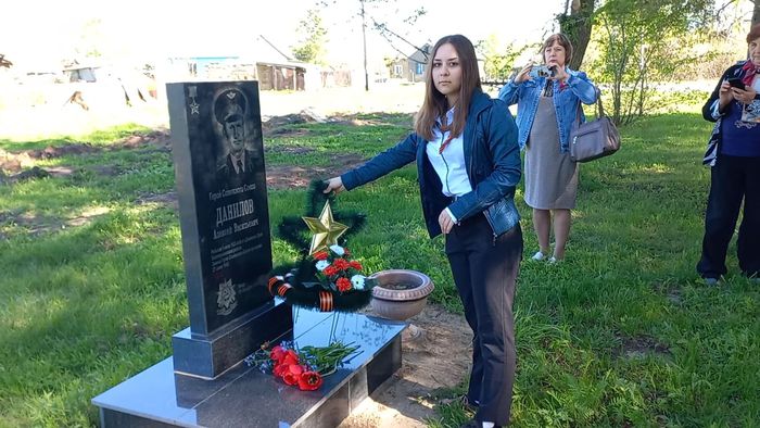 Возложение венка Герою Советского Союза Данилову А.В..jpg